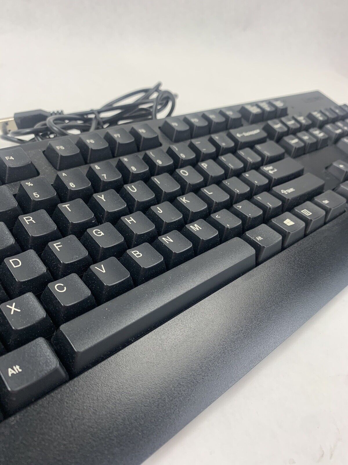 Lot 5 Lenovo SK-8827 Traditional Wired Keyboards 00XH688