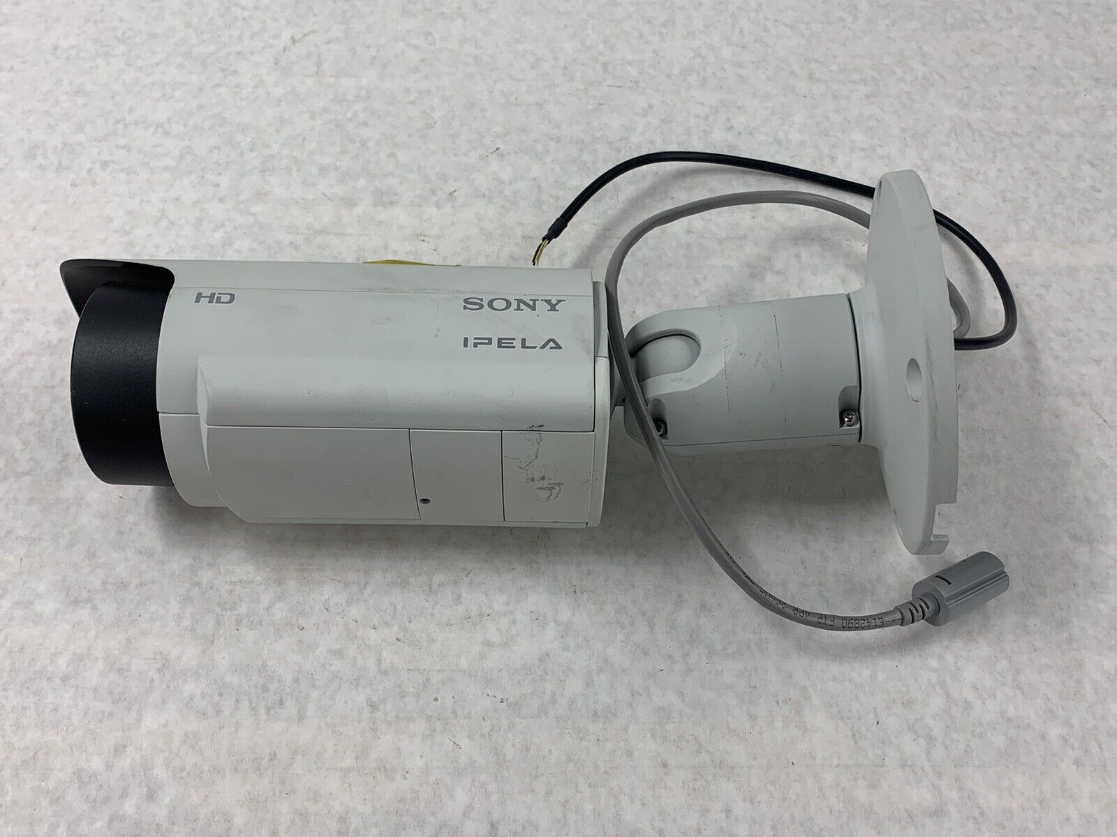 Sony Ipela HD Outdoor Camera SNC-CH160 IEEE(POE) DC 36V-57V 12.9W