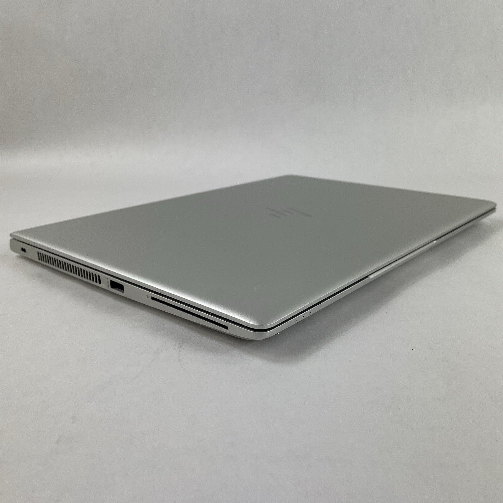HP mt45 14" Ryzen 3 Pro 3300U 2.10 GHz 8 GB RAM No SSD/OS/AC - Tilted Key12