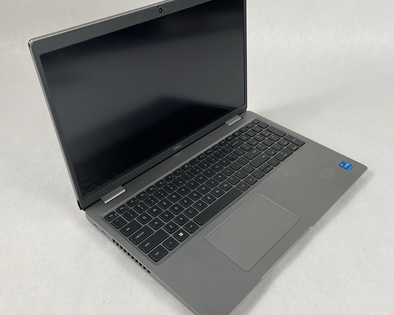 Dell Latitude 5520 15.6" i5-1135G7 2.40GHz 8GB RAM No SSD/OS/AC/Batt - Bad Port