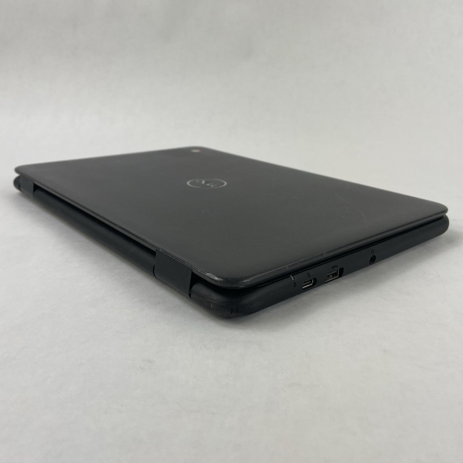 Dell ChromeBook 3100 11.6" Celeron N4020 1.10 GHz 4 GB RAM 16 GB Storage10