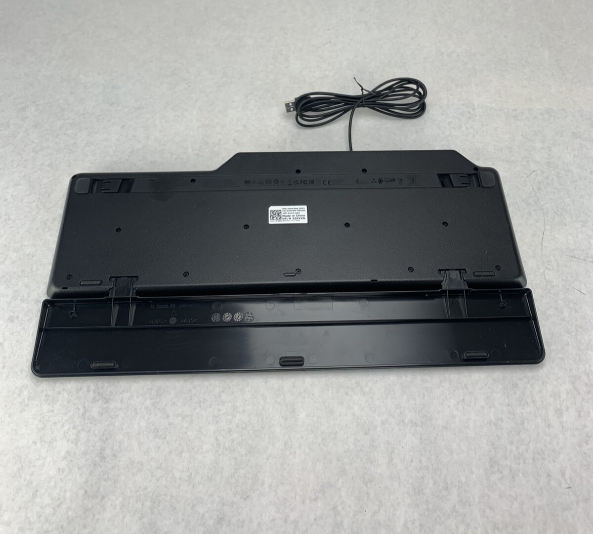Dell KB522p1 Wired Keyboard w/ Palm Rest