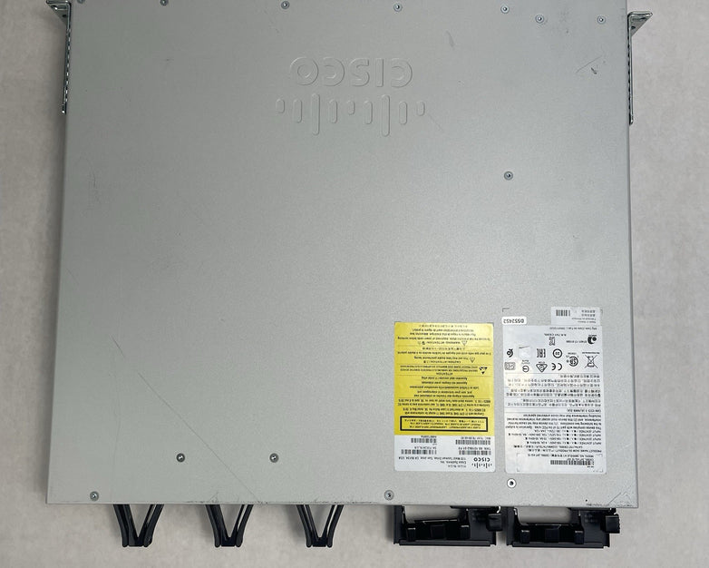 Cisco Catalyst C9300L-24T-4G-E V01  24-Port 9300 Tested & Reset 2x PSU