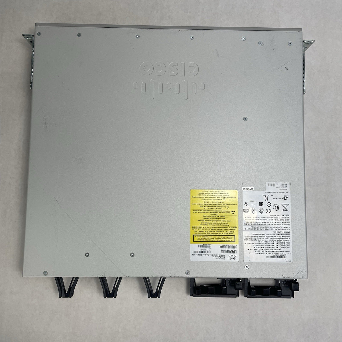 Cisco Catalyst C9300L-24T-4G-E V01  24-Port 9300 Tested & Reset 2x PSU9