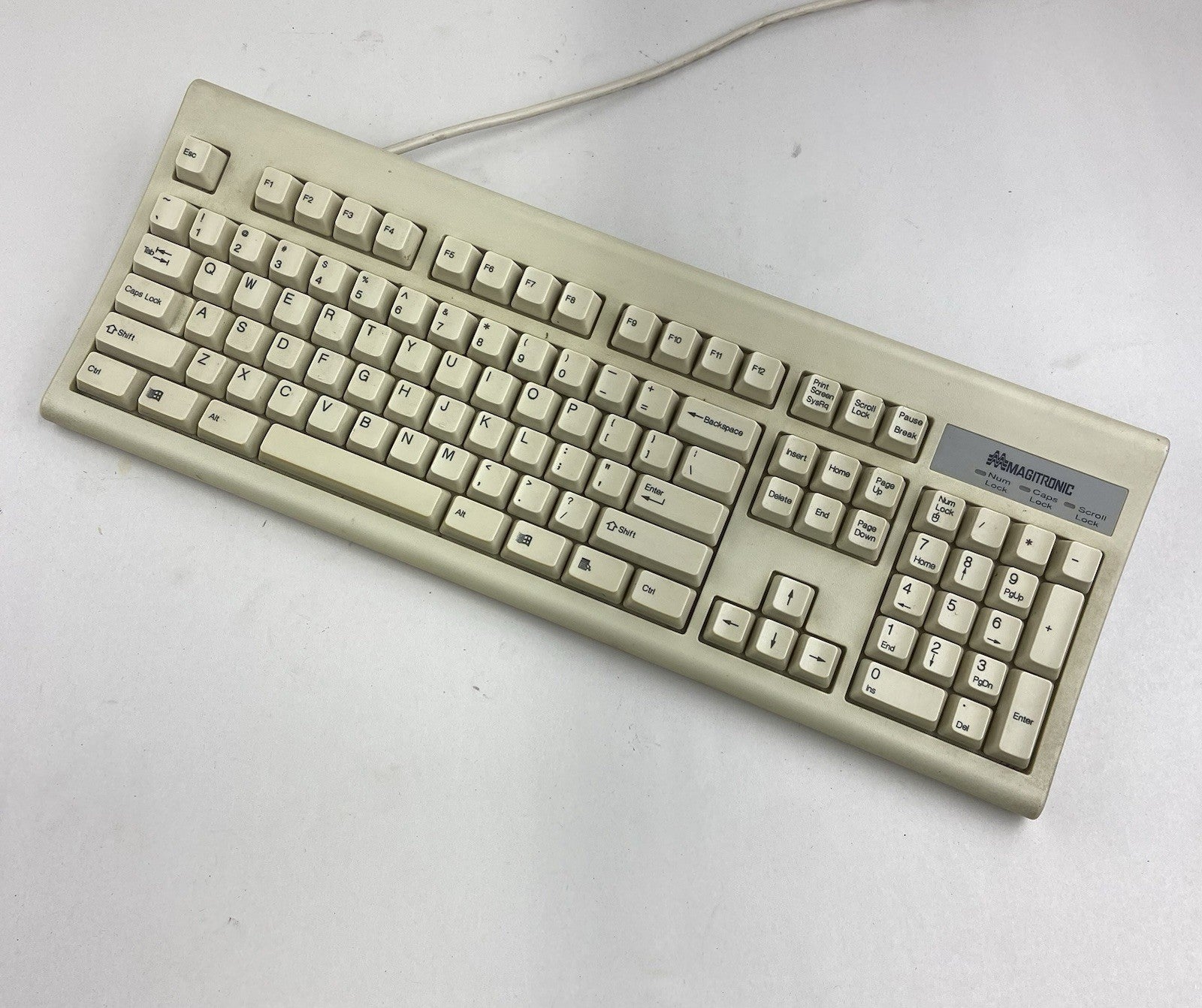 Dell AT101R PS/2 Keyboard Beige Vintage 5V 275 mA 267560