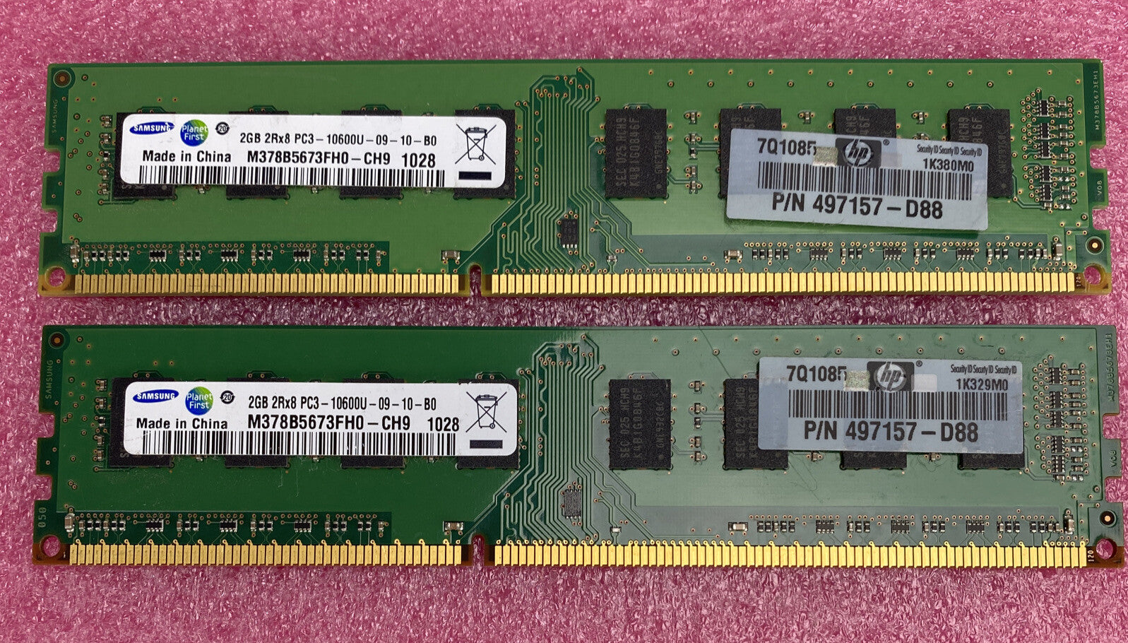 Lot of ( 2 ) 2GB Samsung M378B5673FH0-CH9 PC3-10600U DDR3-1333MHz 2Rx8 Non-ECC