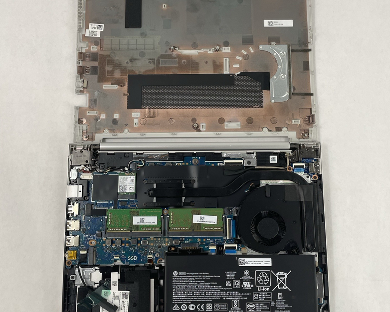 HP mt22 14" Celeron 5205U 1.90 GHz 8 GB RAM No SSD/OS/AC