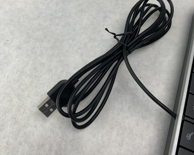 Dell KB522p1 Wired Keyboard w/ Palm Rest