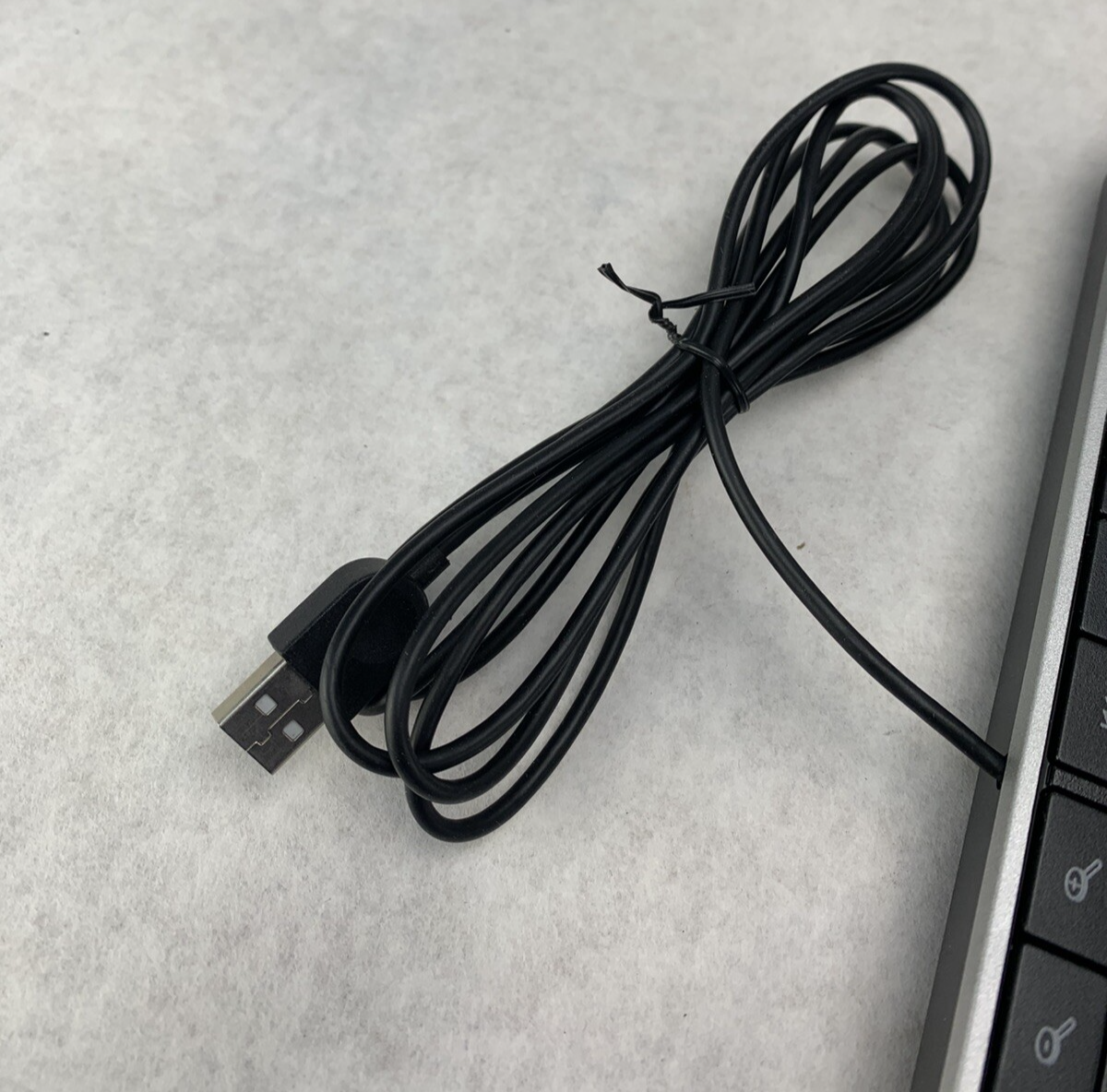Dell KB522p1 Wired Keyboard w/ Palm Rest