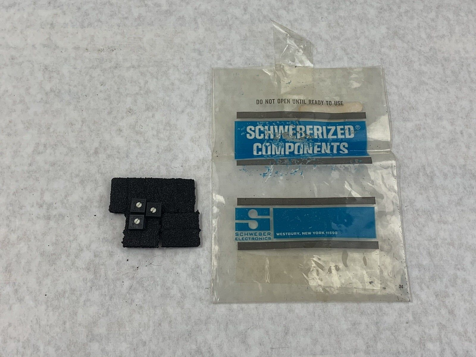 Allen Bradley Trimmer Potentiometer, Type E (Lot of 3)