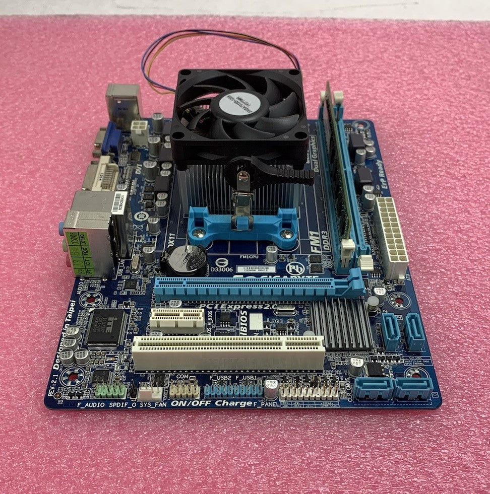 Gigabyte GA-A55M-DS2 Motherboard AMD A6-3670 2.7GHz 4GB RAM w/ Shield