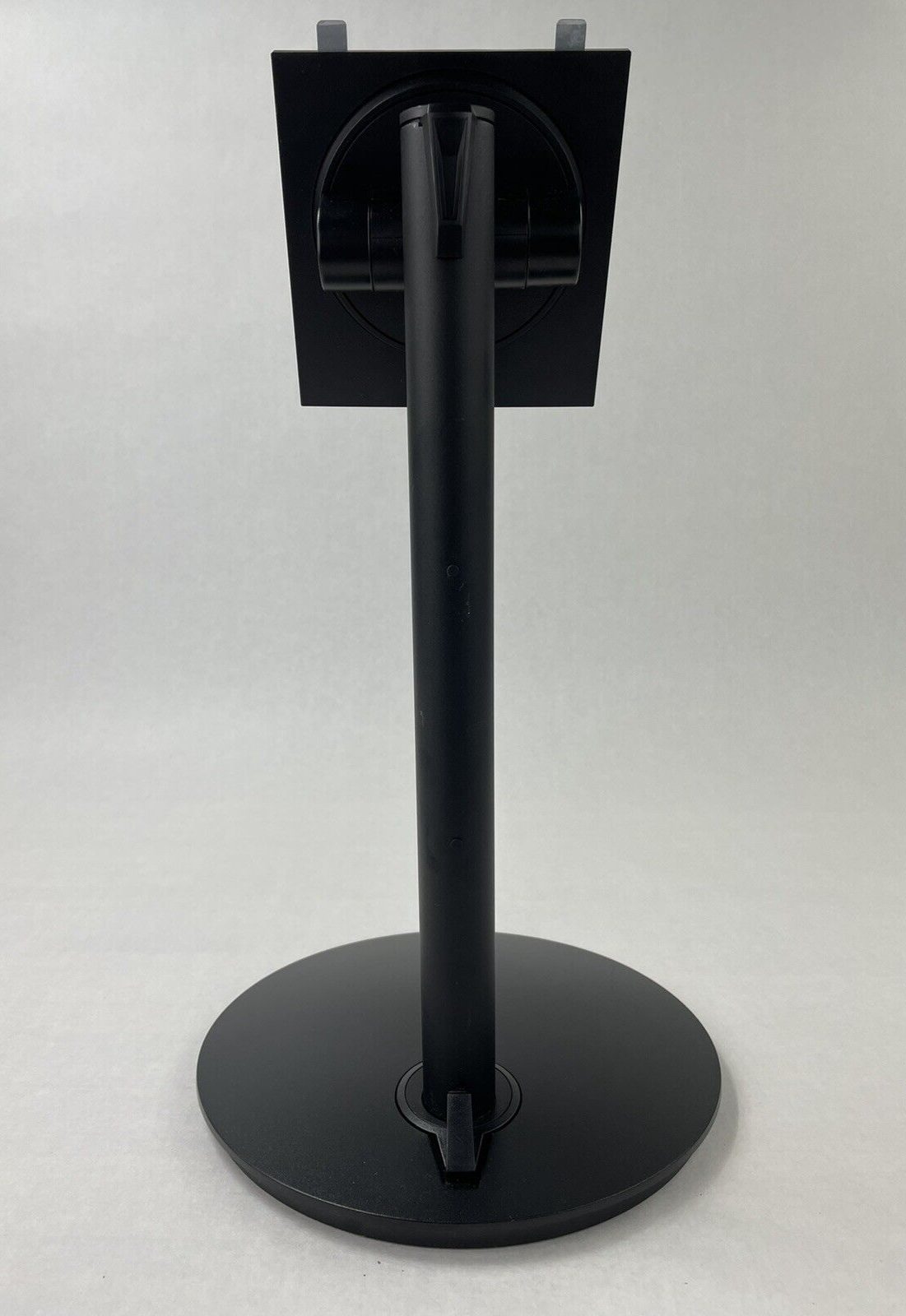 Lenovo Q37G1516B0200000ZA Adjustable Monitor Stand with Base No Cap