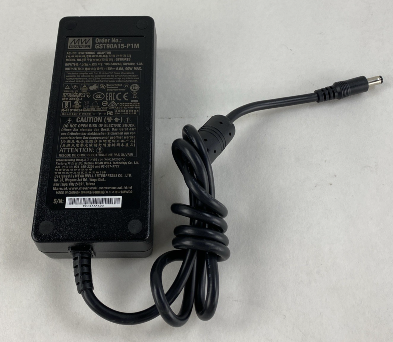Mean Well GST90A15-P1M 15V 6A 90W AC Adapter