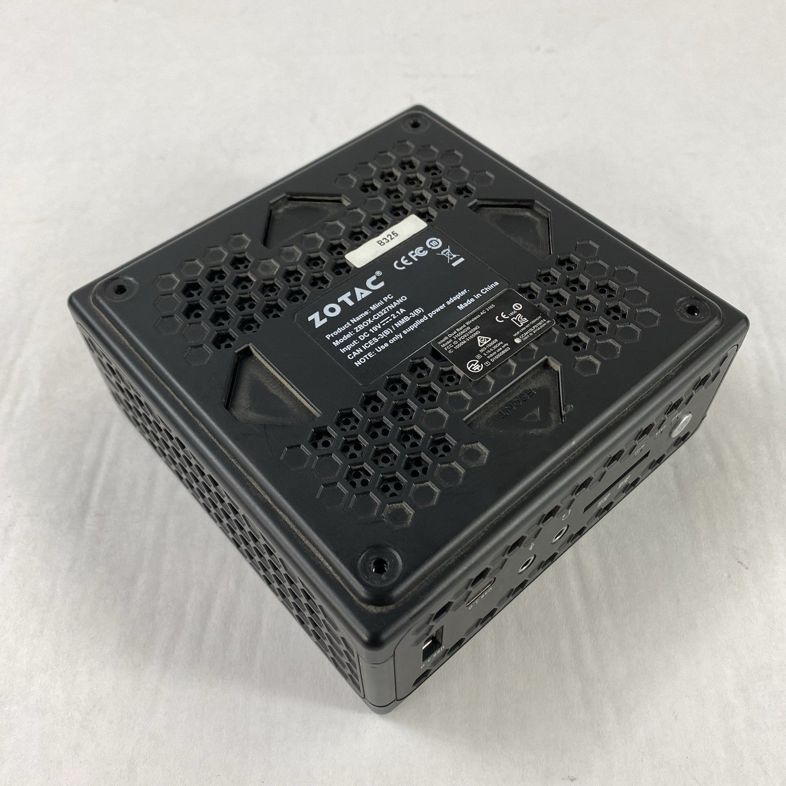 Zotac ZBox-C1327NANO Micro Intel Celeron N3450 1.1 GHz 8 GB RAM No HDD/OS/AC6