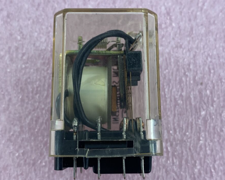 SIGMA Instruments Relay 68R3-24705 10A 28VDC/240 VAC