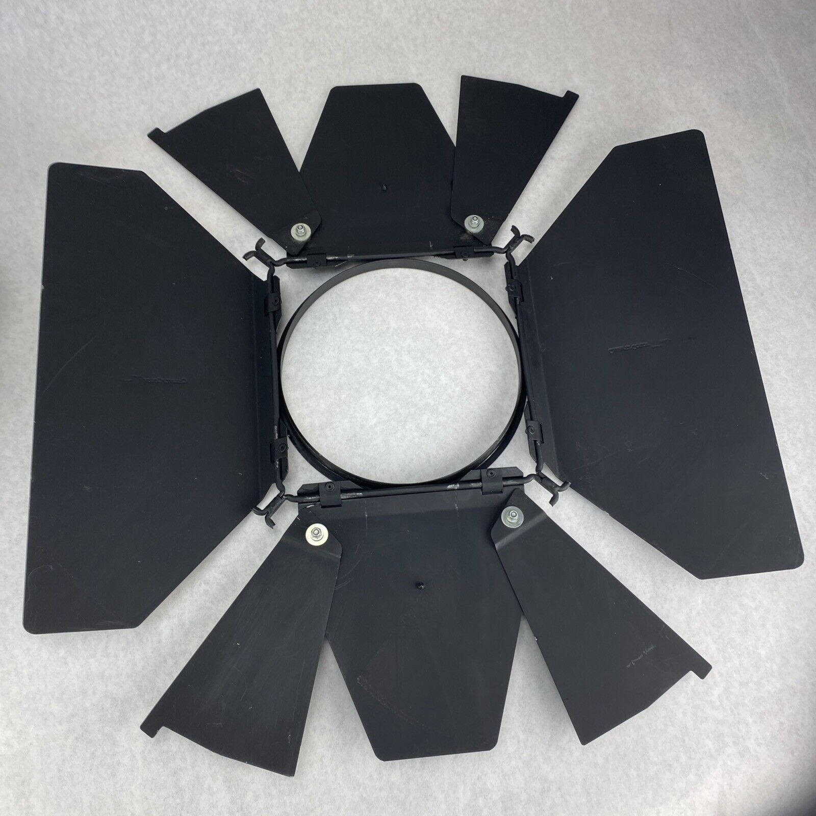 Strand QuartzColor Polaris Mod 261 Studio 1KW Fresnel Spotlight - READ