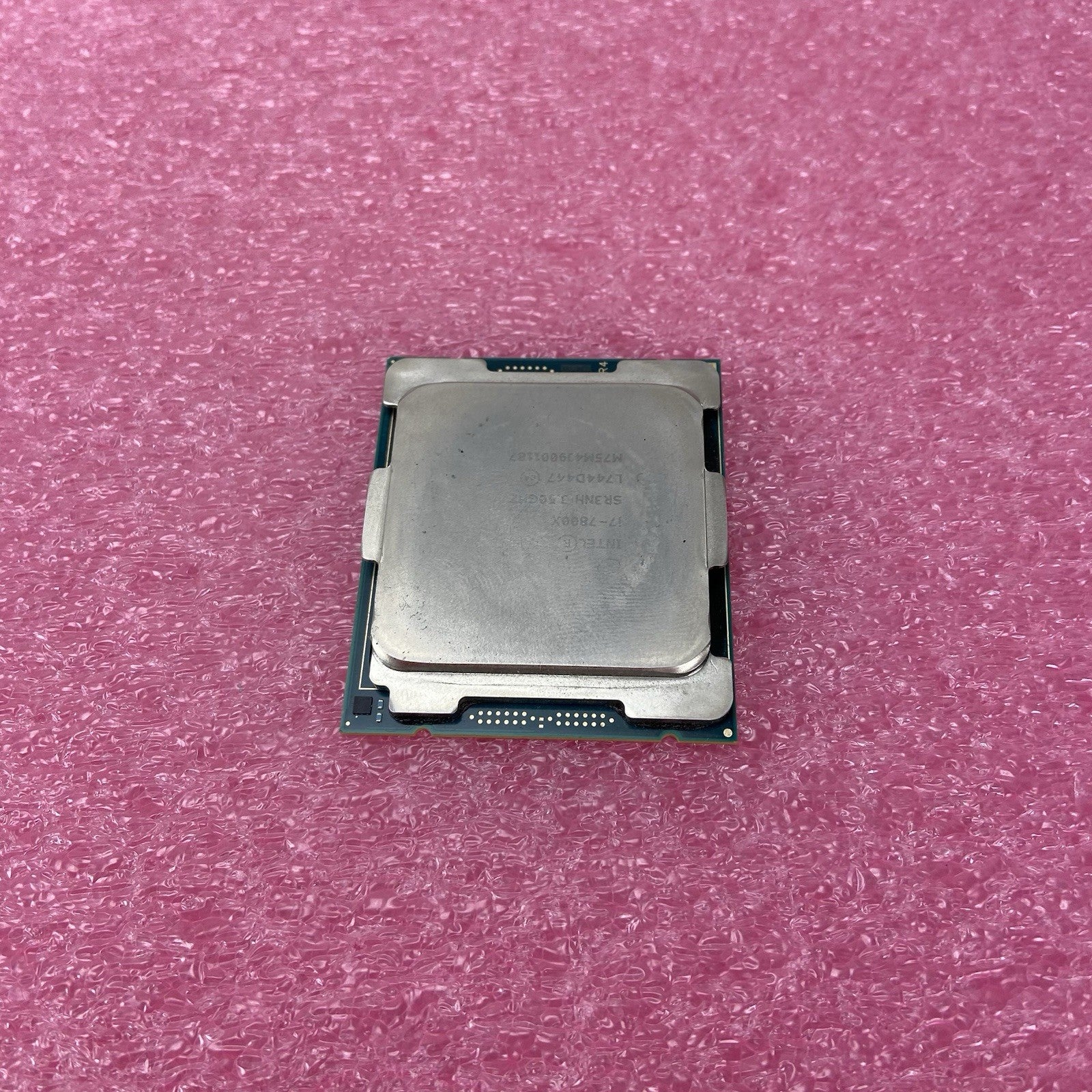 Intel Core i7-7800X 3.5GHz Desktop CPU3
