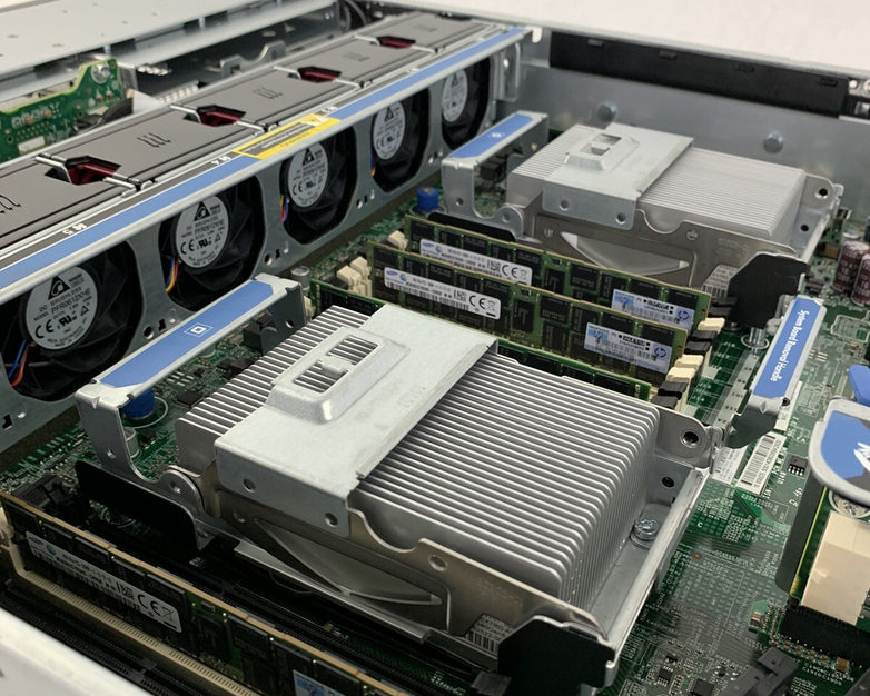 HP ProLiant DL 380p Gen8 2x Xeon E5-2620 2.0 GHz 96 GB RAM No HDD No OS