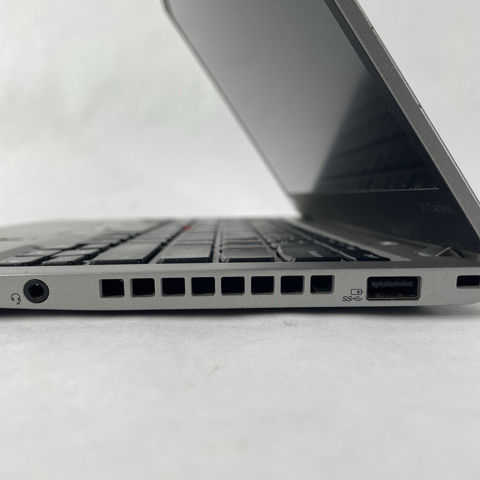 Lenovo ThinkPad X1 Carbon G6 14" i7-8650U 1.90 GHz 16 GB RAM No SSD/OS/AC6