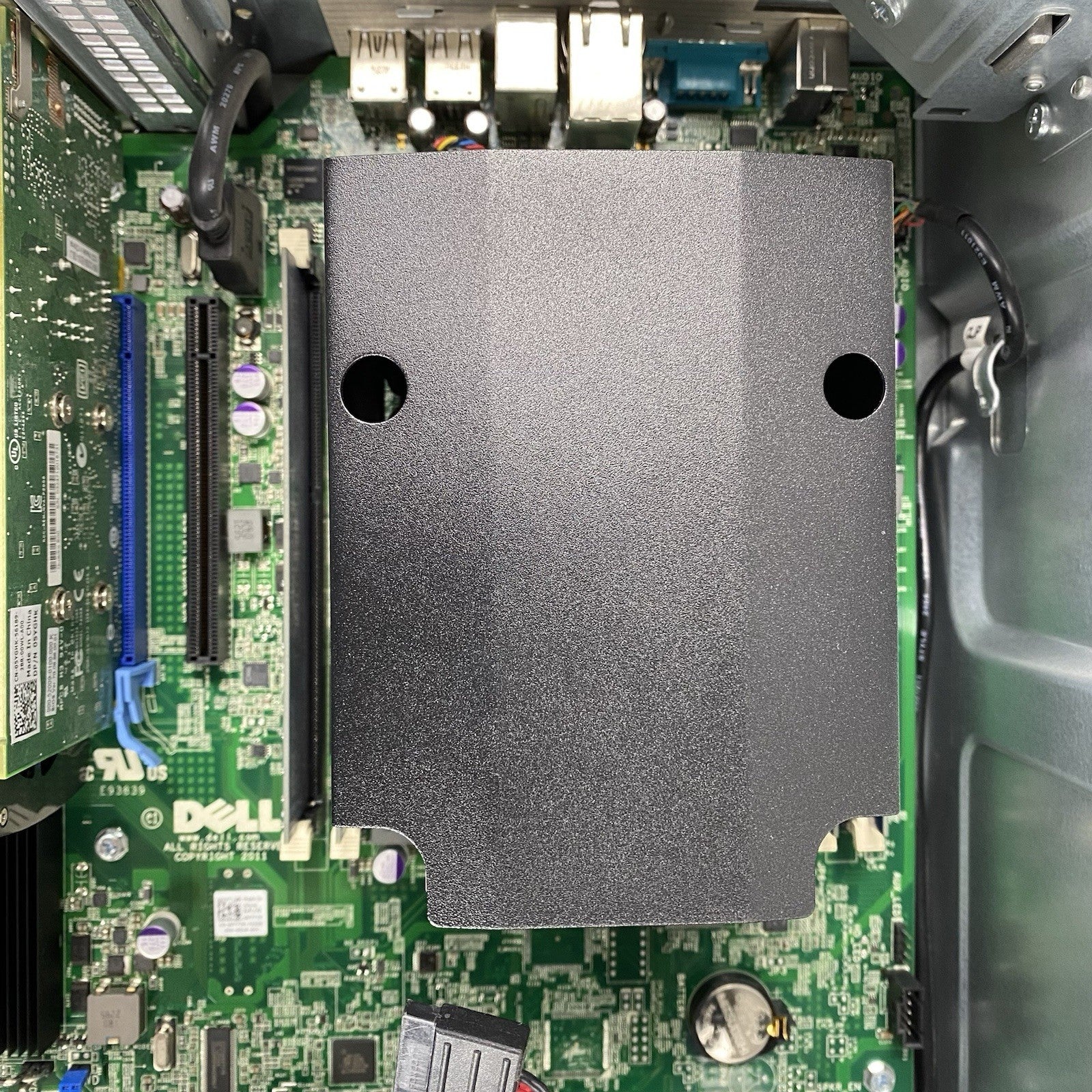 Dell Precision T3600 MT Xeon E5-1620 3.60GHz 8GB RAM No HDD No OS