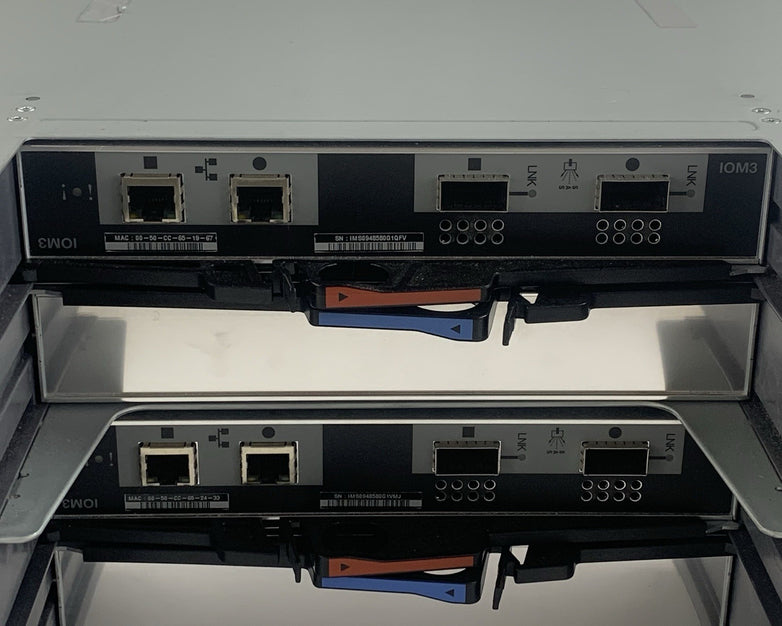 NetApp DS4243 NAJ‑0801 4U 24‑Bay Disk Shelf Chassis 2x IOM3 4x PSUs No HDDs