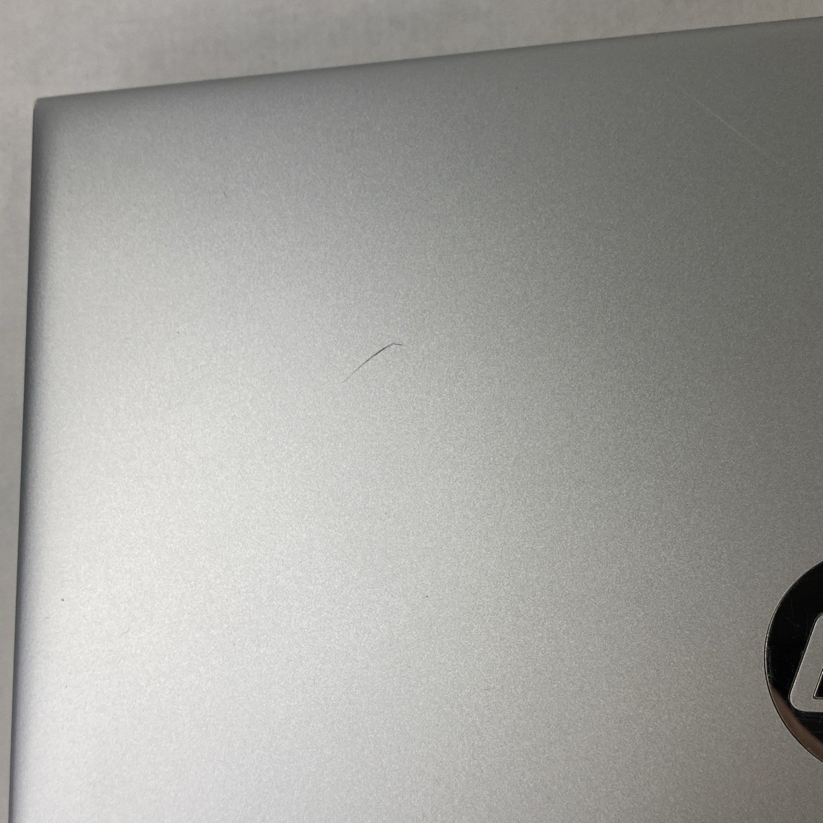 HP ProBook 650 G4 Intel Core i5-8350U 1.70 GHz 8 GB RAM 15.6" No HDD No OS