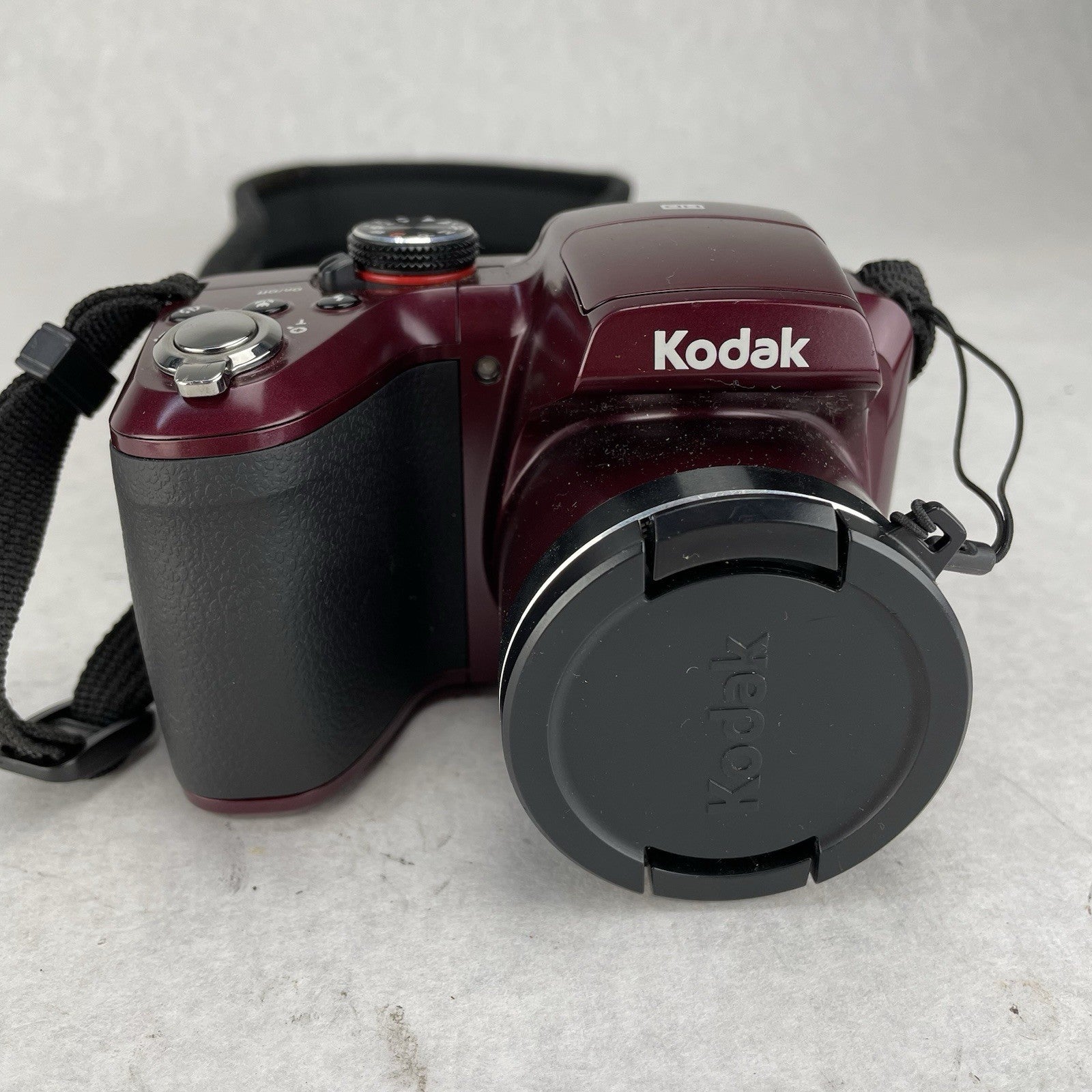 Kodak EasyShare Z5120 16.0MP Digital Camera Red Tested