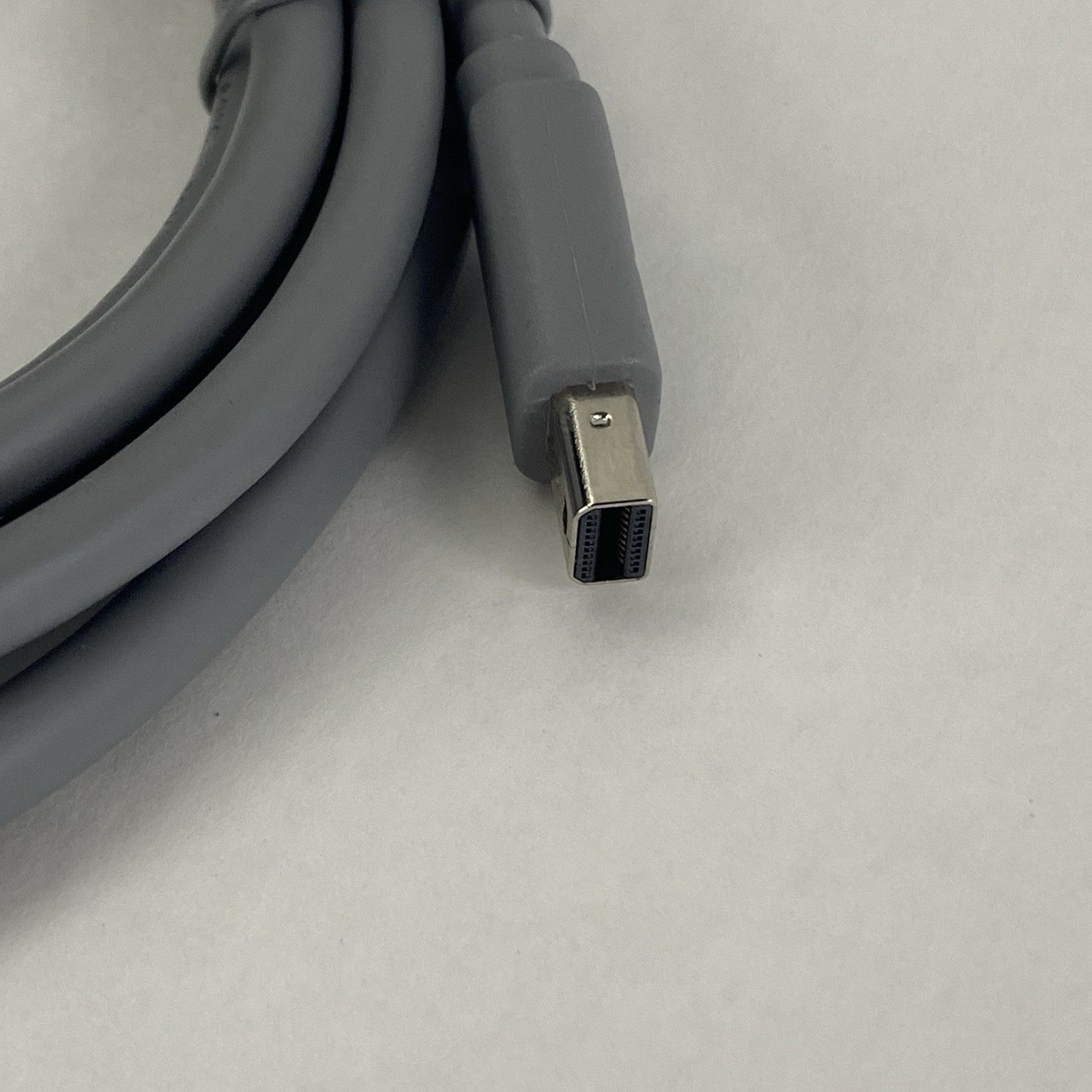 DsplayPort E101344 VW-1 Space Shuttle-C 6' Cable Lot of 53