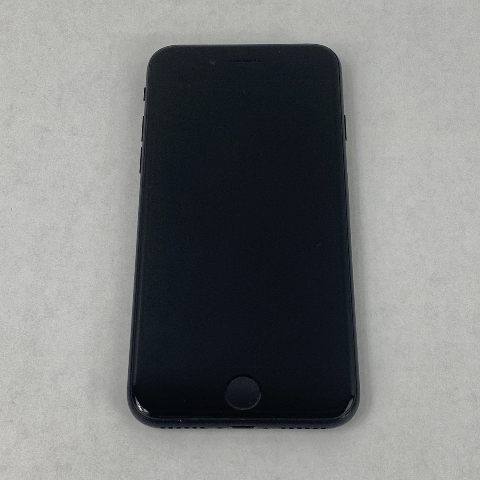 Apple iPhone SE 2nd Gen A2275 64GB Unlocked 4.7" Black IOS 26.5 -Service Battery3