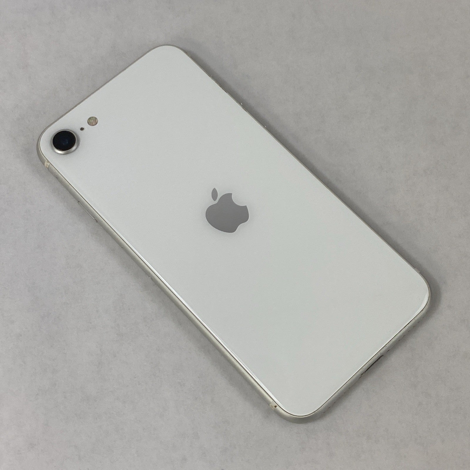 Apple iPhone SE 2nd Gen A2275 64GB Unlocked 4.7" White IOS 26.0.19