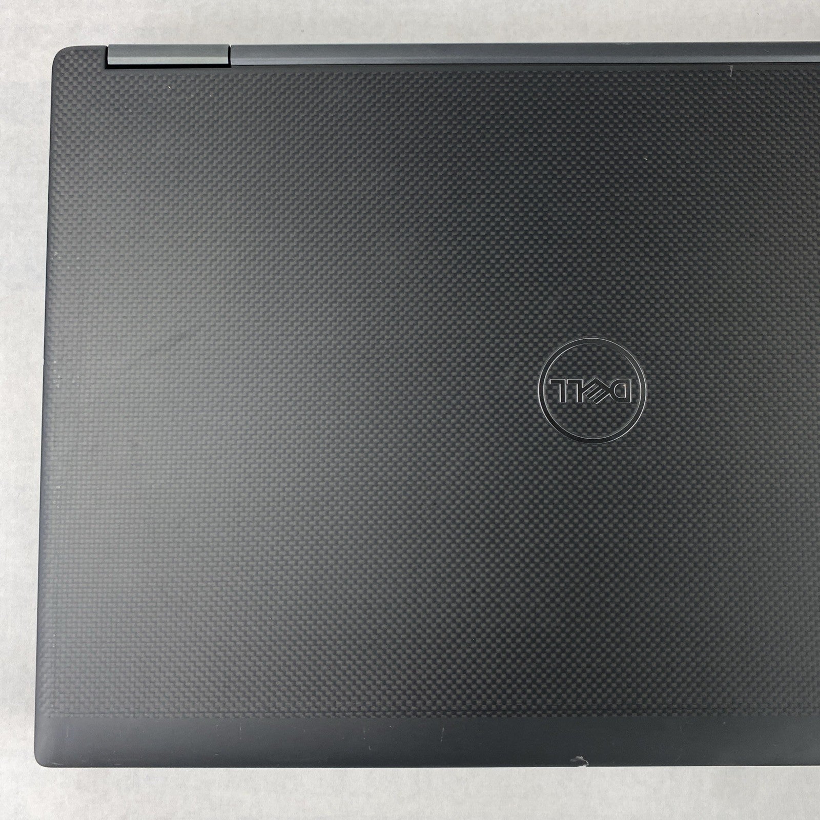 Dell Precision 7740 Intel Core i7-9850H 2.60 GHz 32 GB RAM 17.3" No HDD No OS
