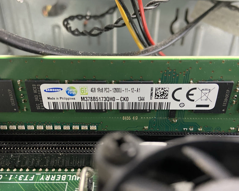 HP Pavilion 400-224 SFF AMD A4-5000 1.5GHz 4GB RAM No HDDOSAC