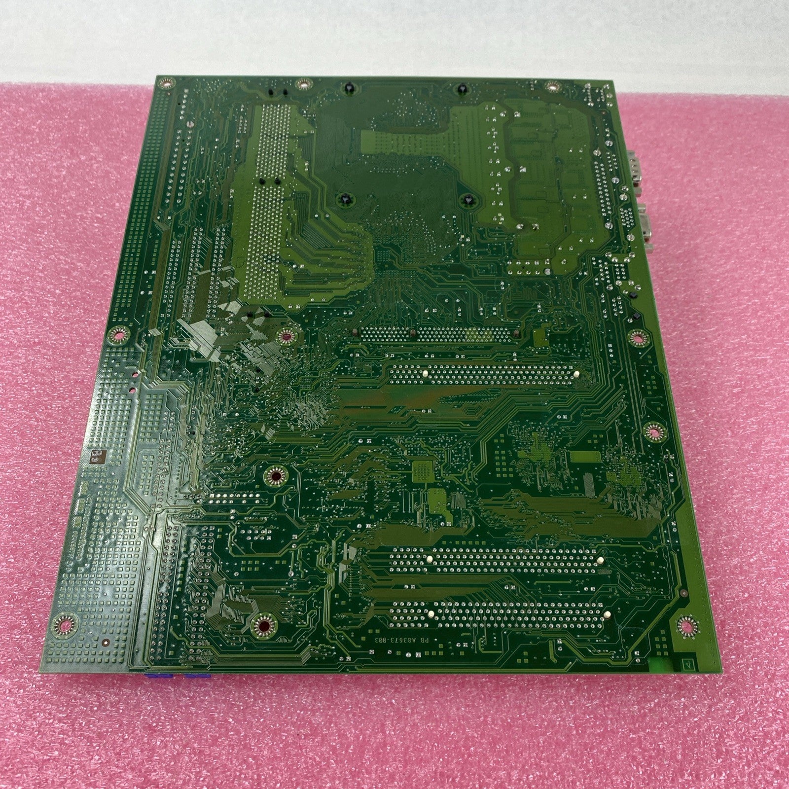Intel S845WD1-E Motherboard Intel Pentium 4 2.53 GHz 1 GB RAM w/Shield