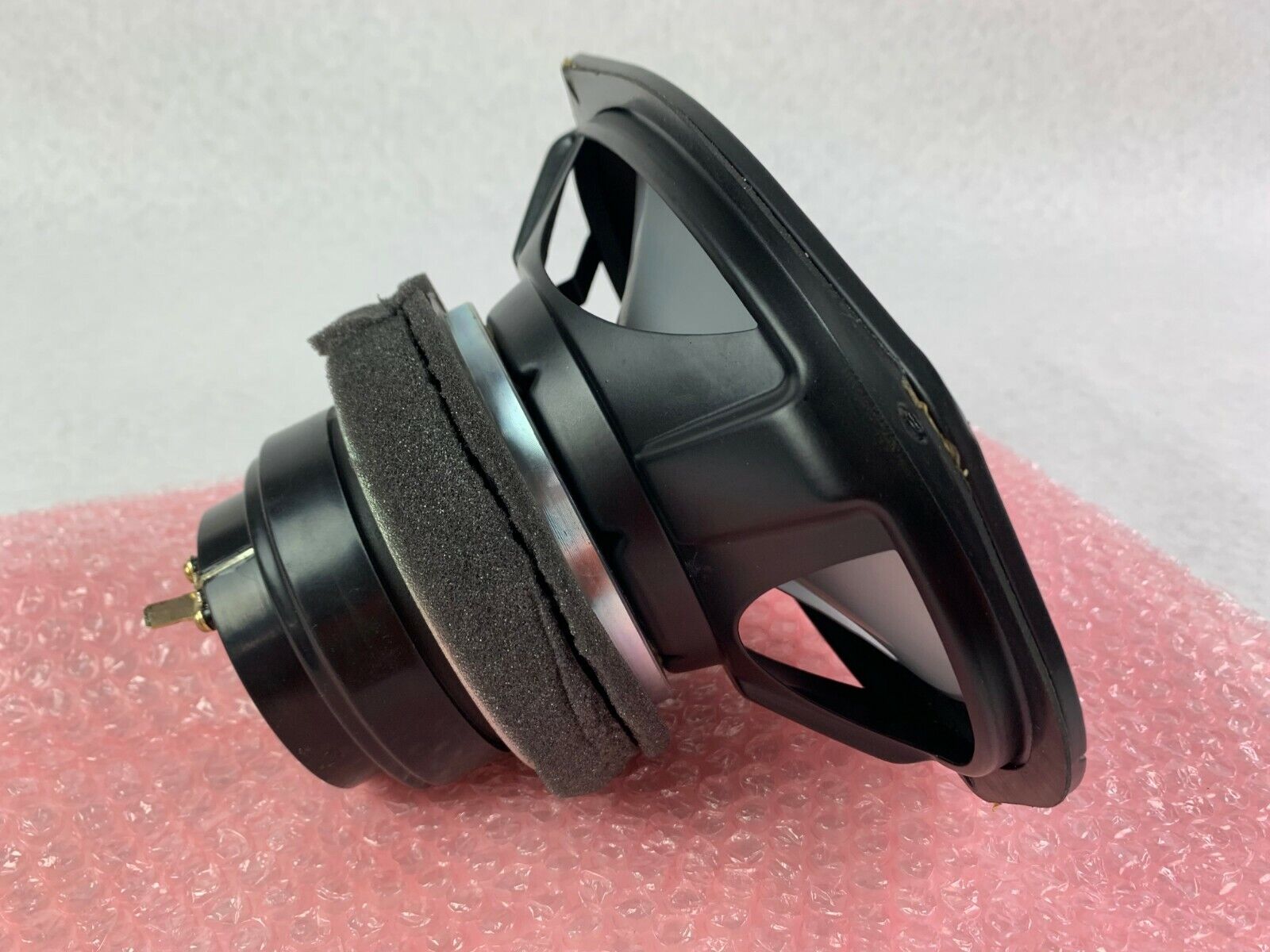 Wake Tower Speaker 200 Watts Matte Silver Polypropylene BROKEN CONE - Black