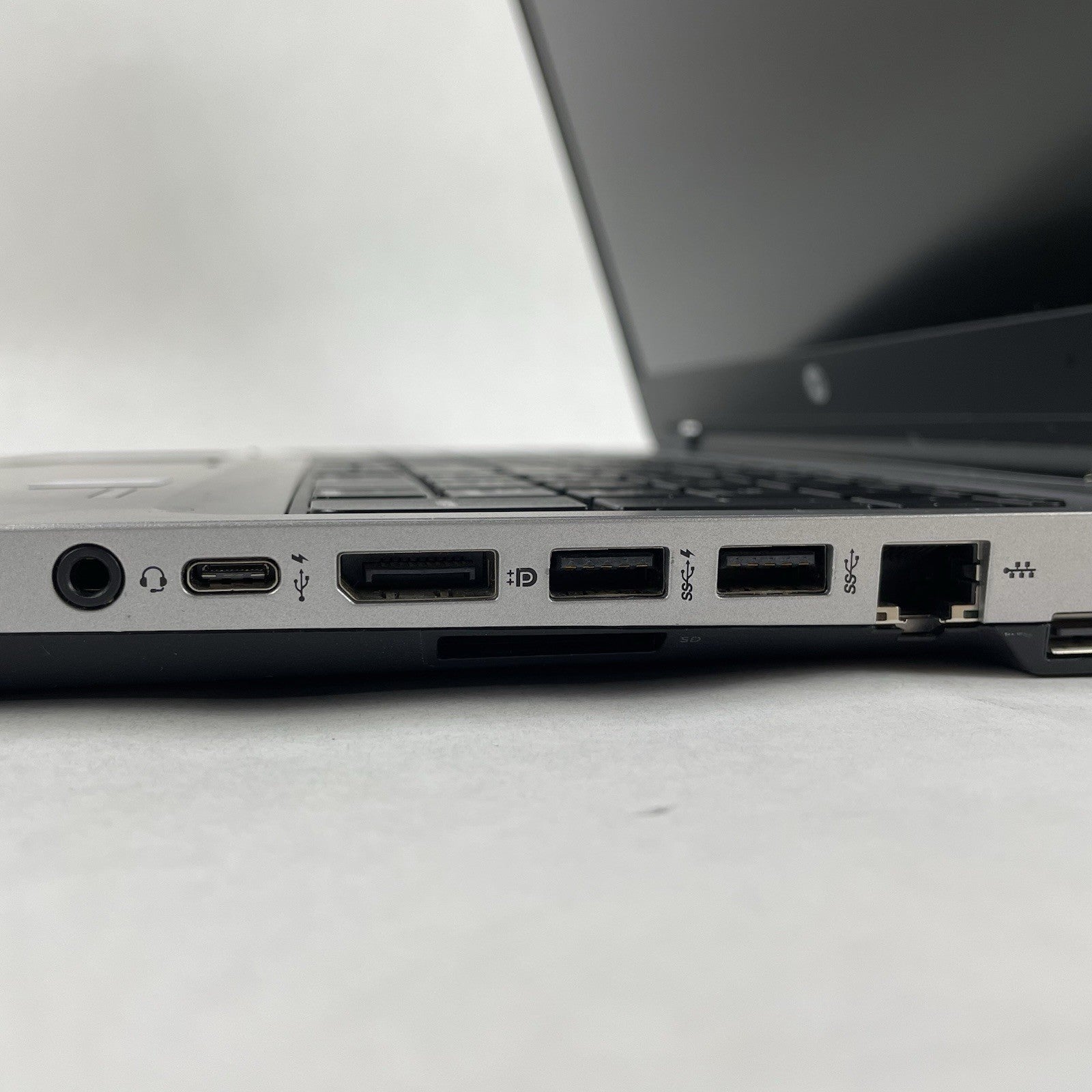 HP ProBook 650 G2 15.6" i5-6200U 2.30GHz 8GB RAM No SSD/OS/AC/Batt - READ6