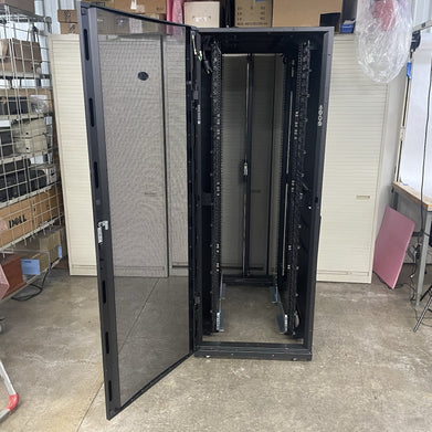 APC E242296 NetShelter SX 42U Server Rack 19" Enclosure Cabinet No Key