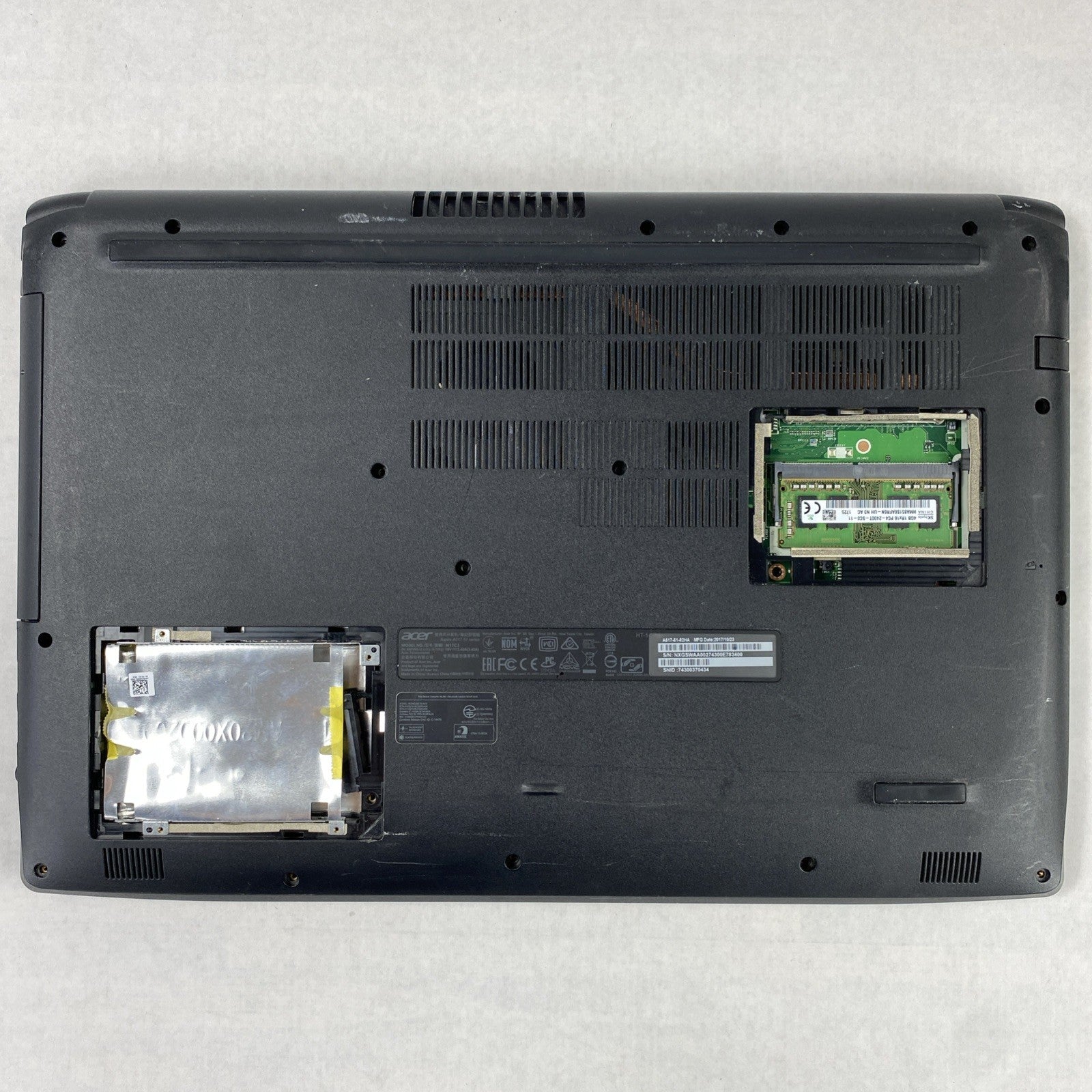 Acer Aspire A517-51 Core i7-8550U 1.8 GHz 8 GB RAM 17.3" No Battery No HDD No OS