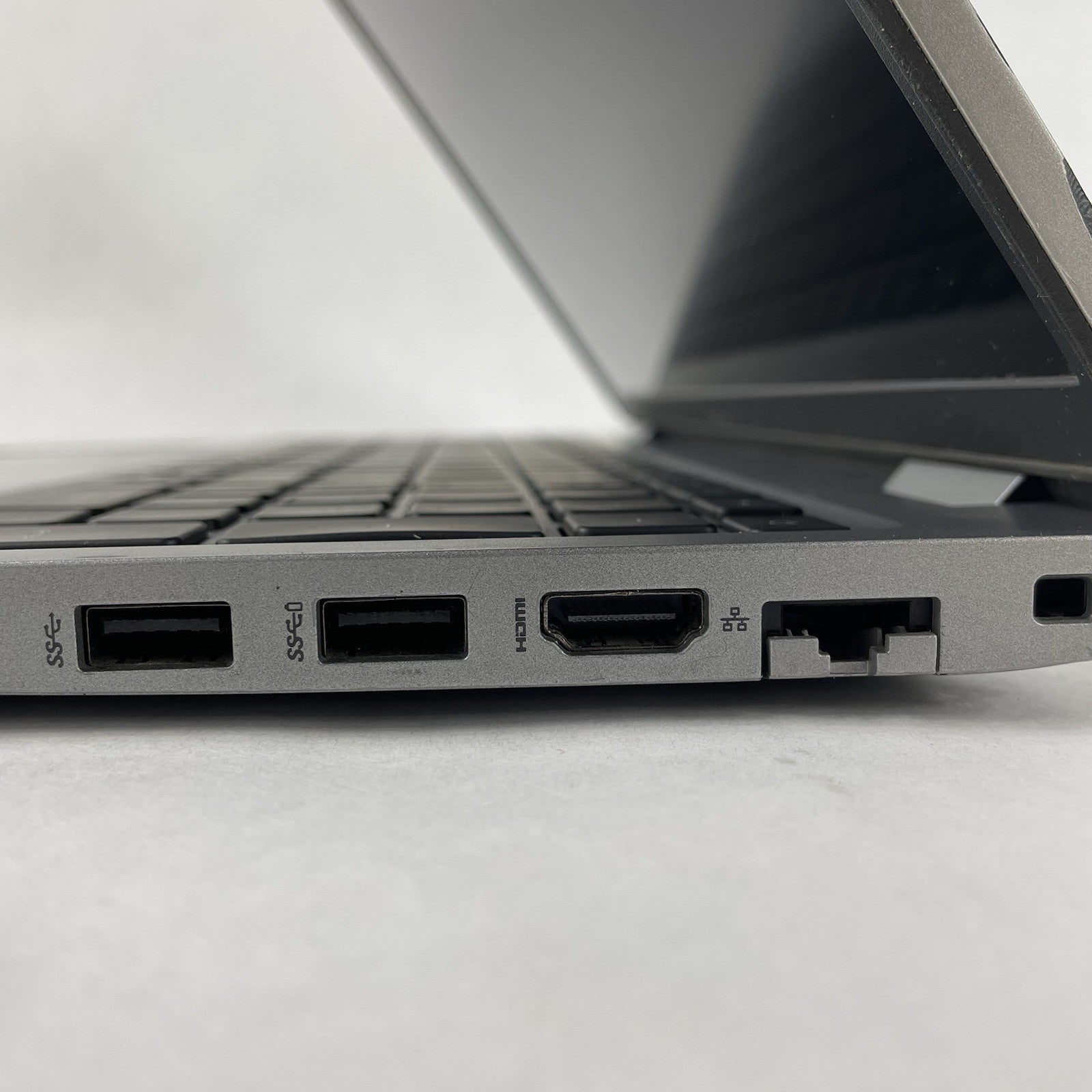 Dell Latitude 5520 15.6" i5-1135G7 2.40 GHz 8 GB RAM No SSD/OS/AC/Batt - READ5