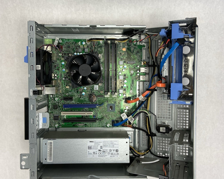 Dell Optiplex 7040 MT Intel Core i7-6700 3.4GHz 8GB RAM No HDD No OS