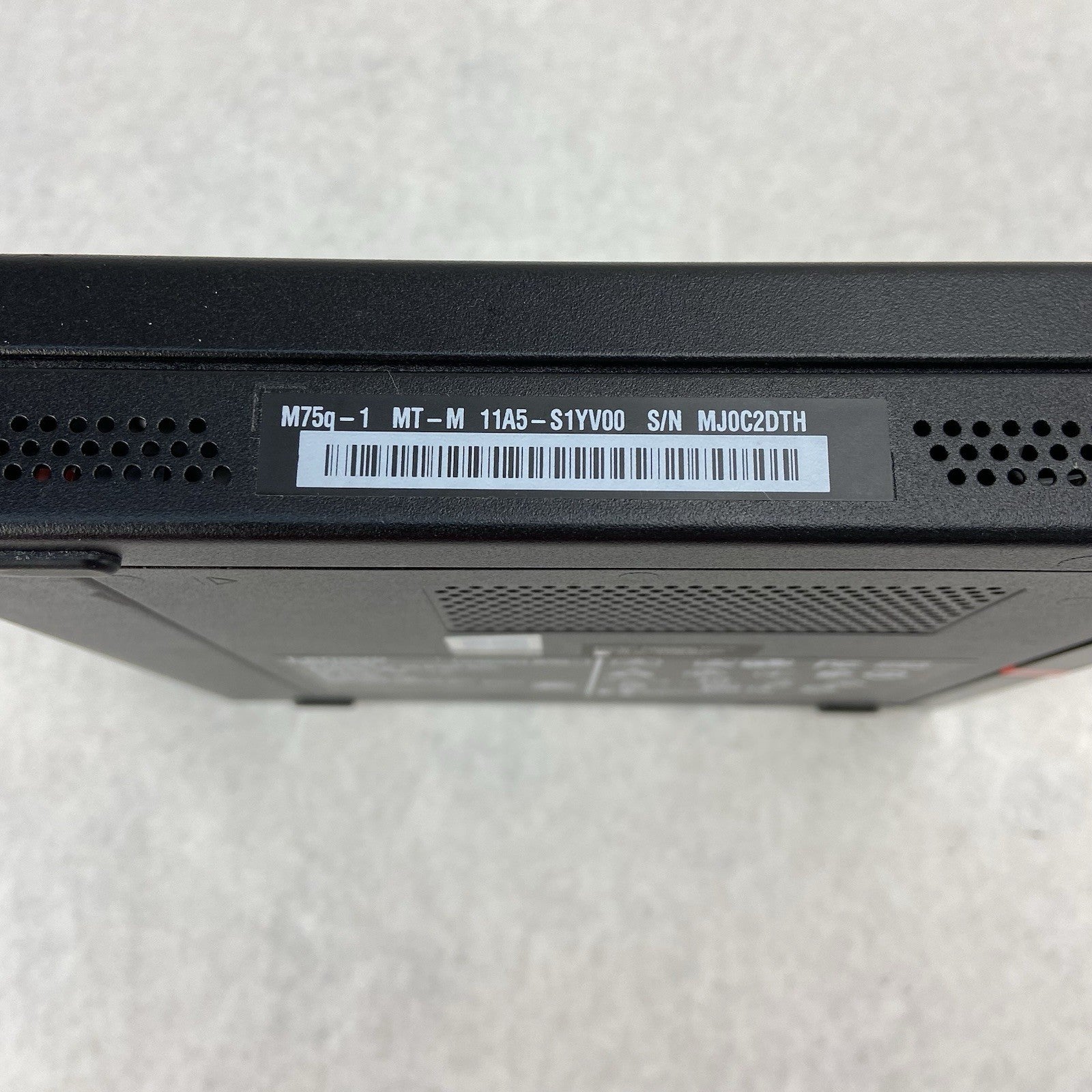 Lenovo ThinkCentre M75Q-1 Micro AMD Ryzen 5 Pro 3400 GE 3.3GHz 8GB RAM No HDDOS3