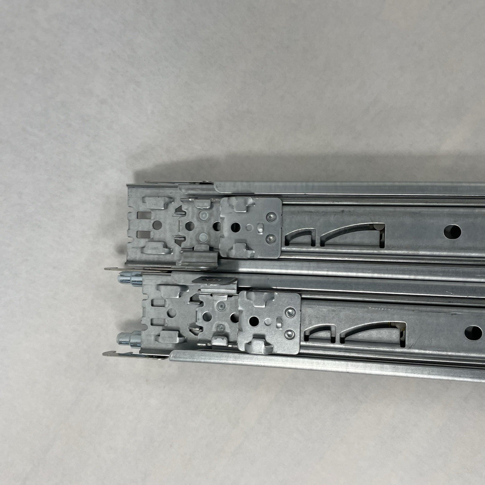 IBM 69Y5022 69Y5021 Server Rail Kit L & R