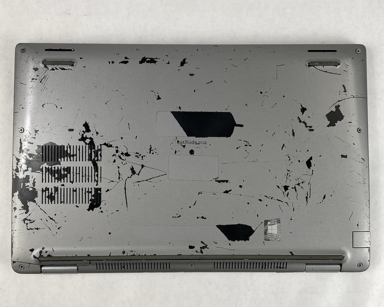 Dell Latitude 5520 15.6" i5-1135G7 2.40GHz 8GB RAM No SSD/OS/AC/Batt - Bad Port
