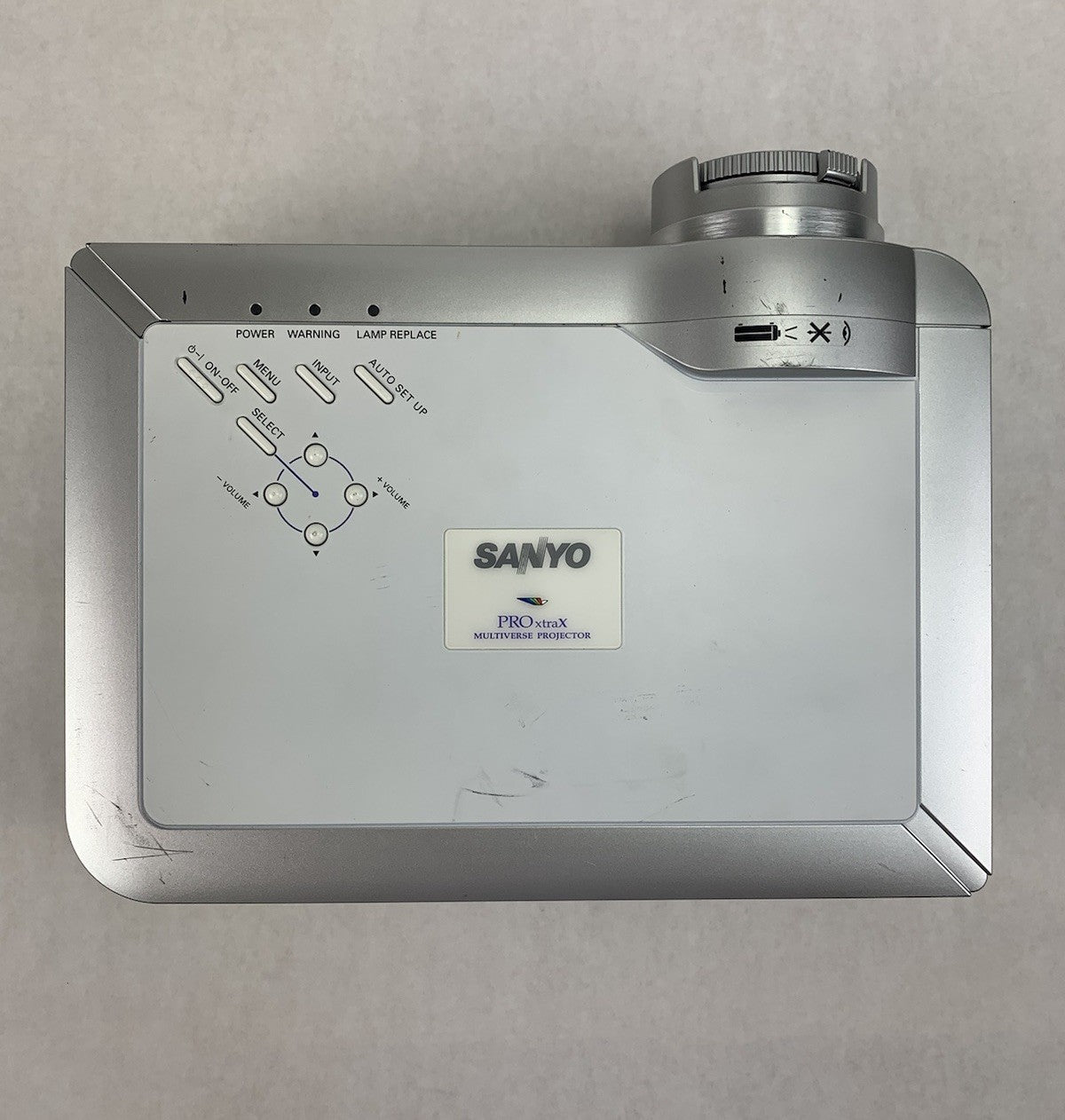 Sanyo PLC-XU86 LCD Projector – Parts or Repair No Lamp