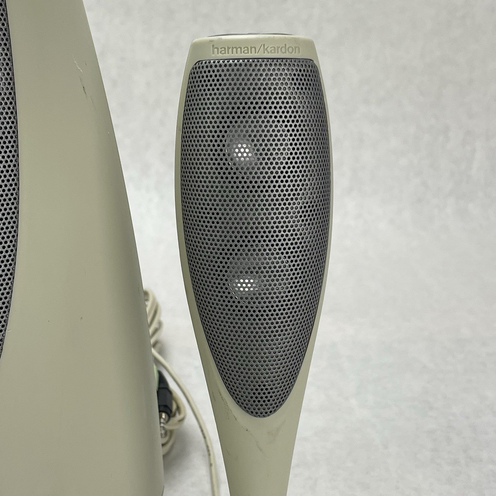 Harmon Kardon Computer Speakers HK695-01 Tested and Working Read Desc2