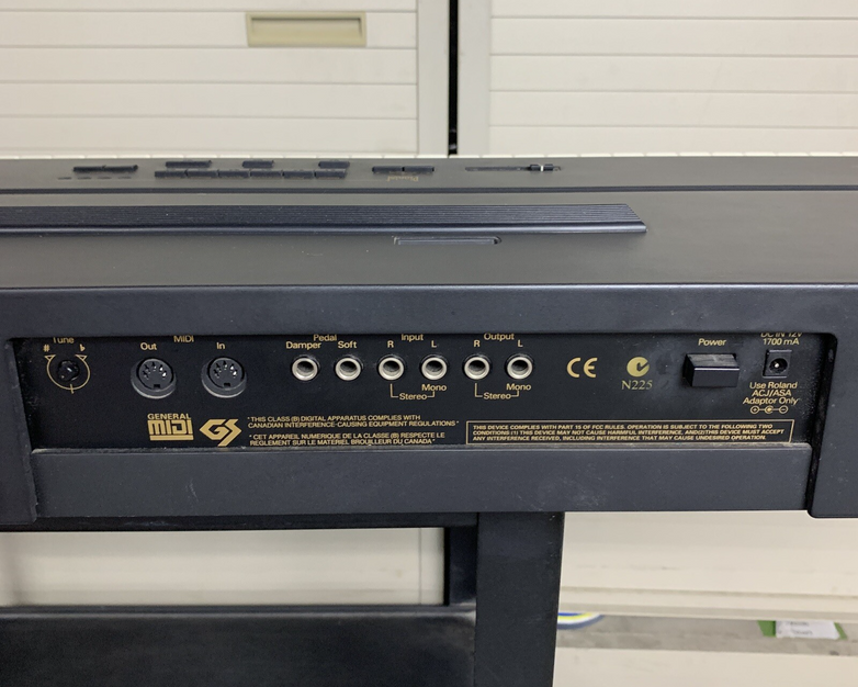 Roland ep-85 Digital Vintage Piano Tested Bad Speaker