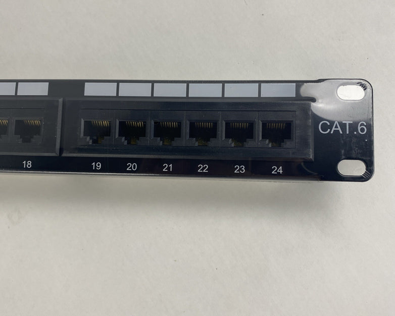 Cable Matters RJ45 110-Type 24-Port Cat 6 1U Patch pannel Open Box Sealed
