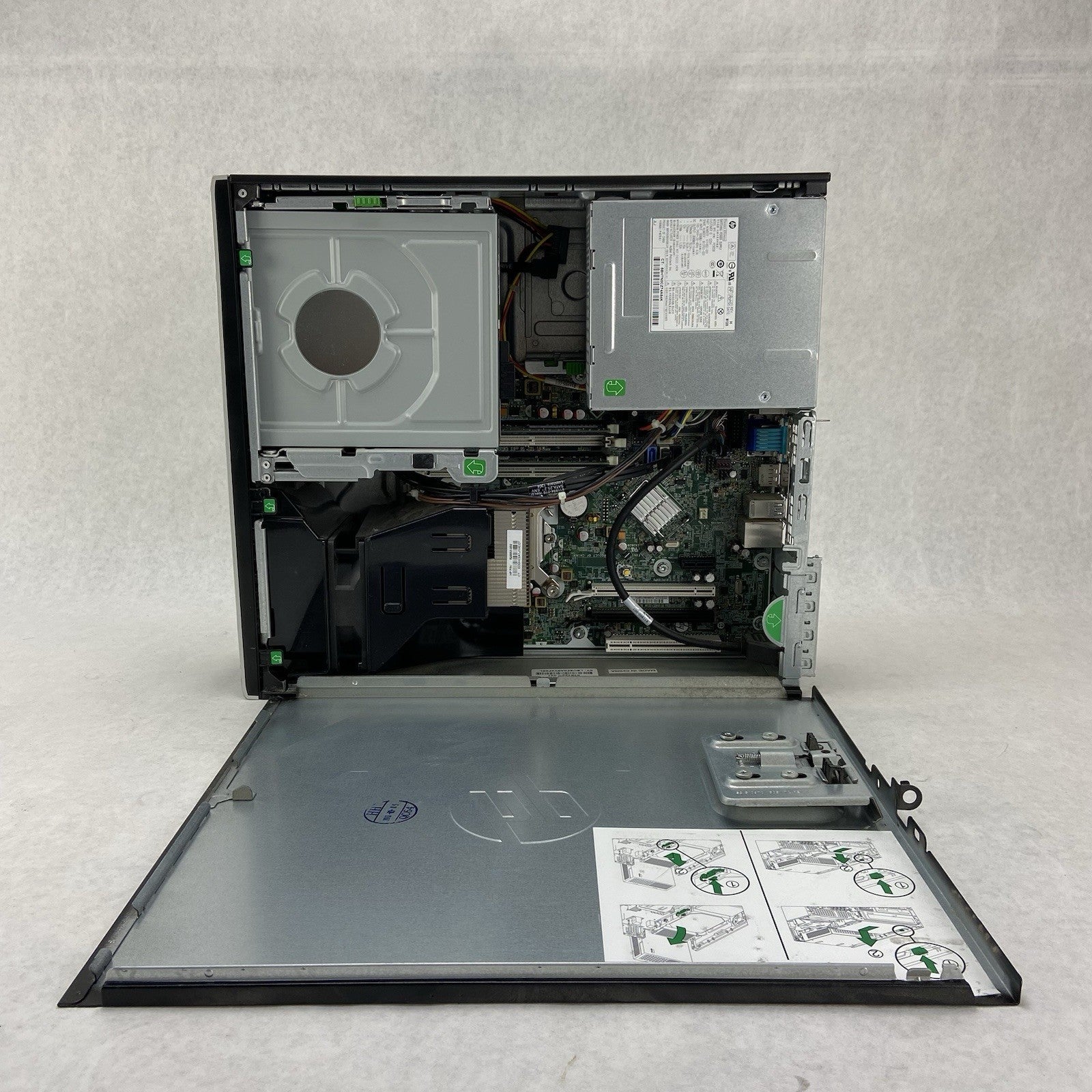 HP Compaq Elite 8300 SFF Intel Core i3-3220 3.3GHz 4GB RAM No HDD No OS8