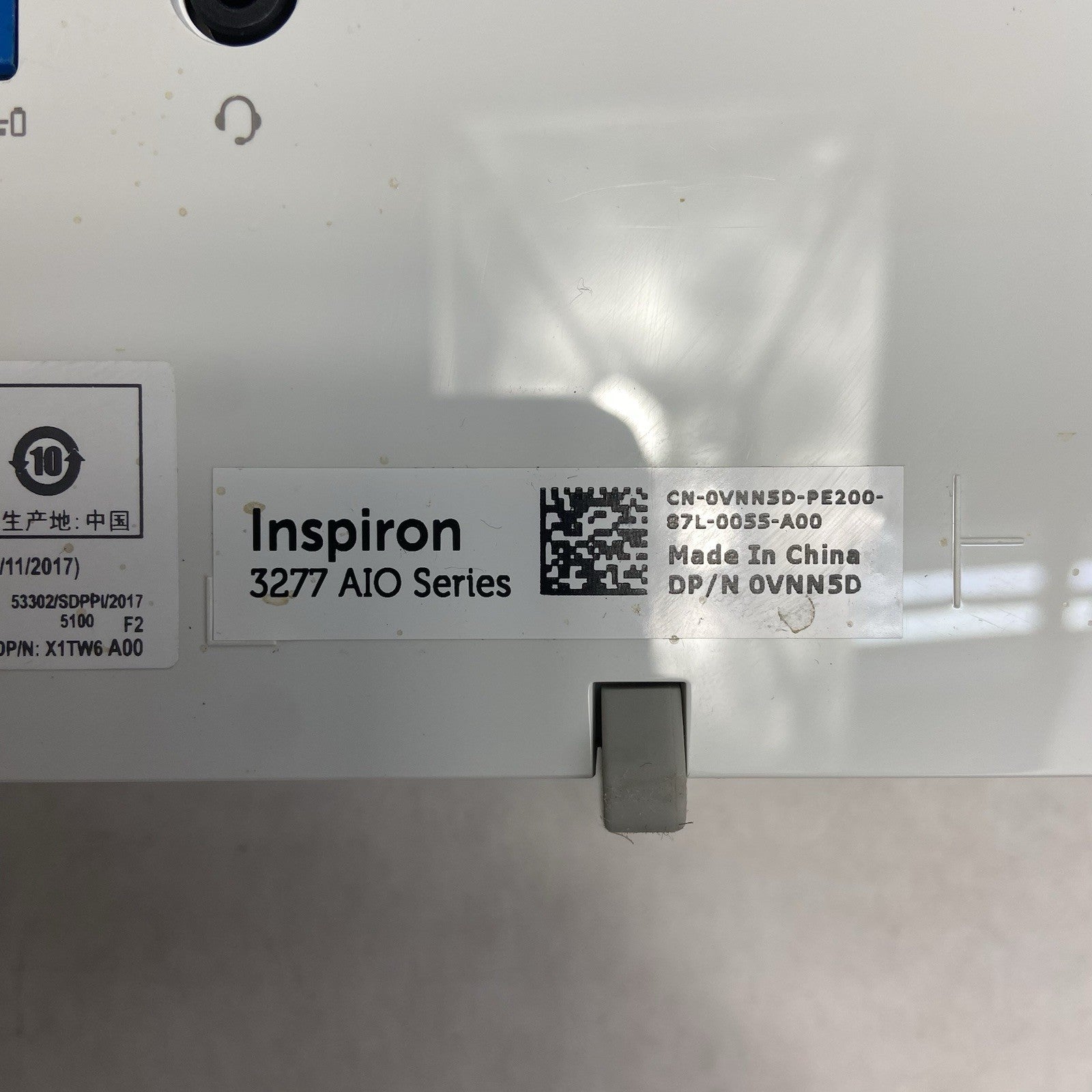 Dell Inspiron 3277 AIO Intel Pentium 4915U 2.3GHz 4GB RAM No HDD/OS/AC7