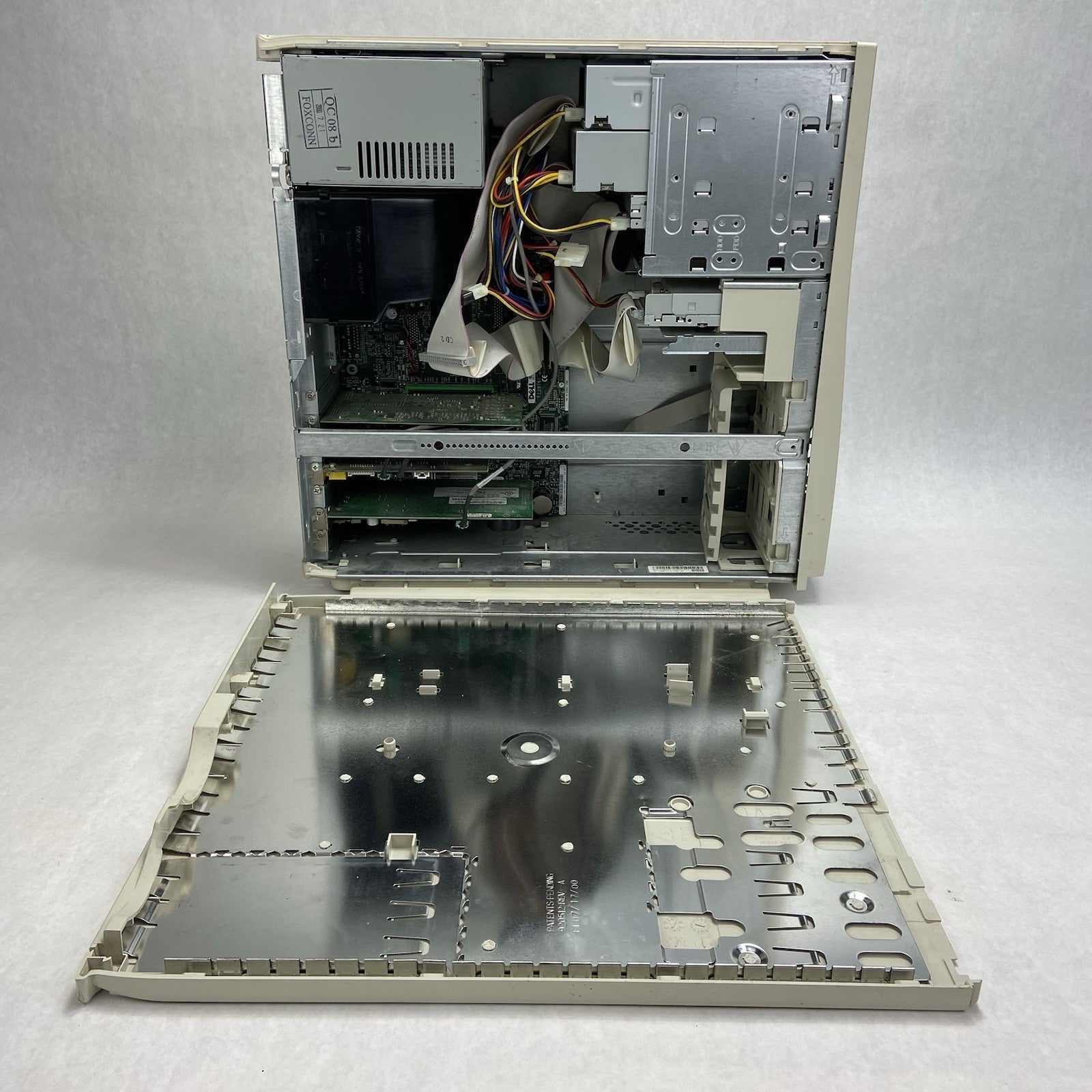 Dell Dimension 4100 MT Intel Celeron 999MHz 512BM RAM No HDD No OS8