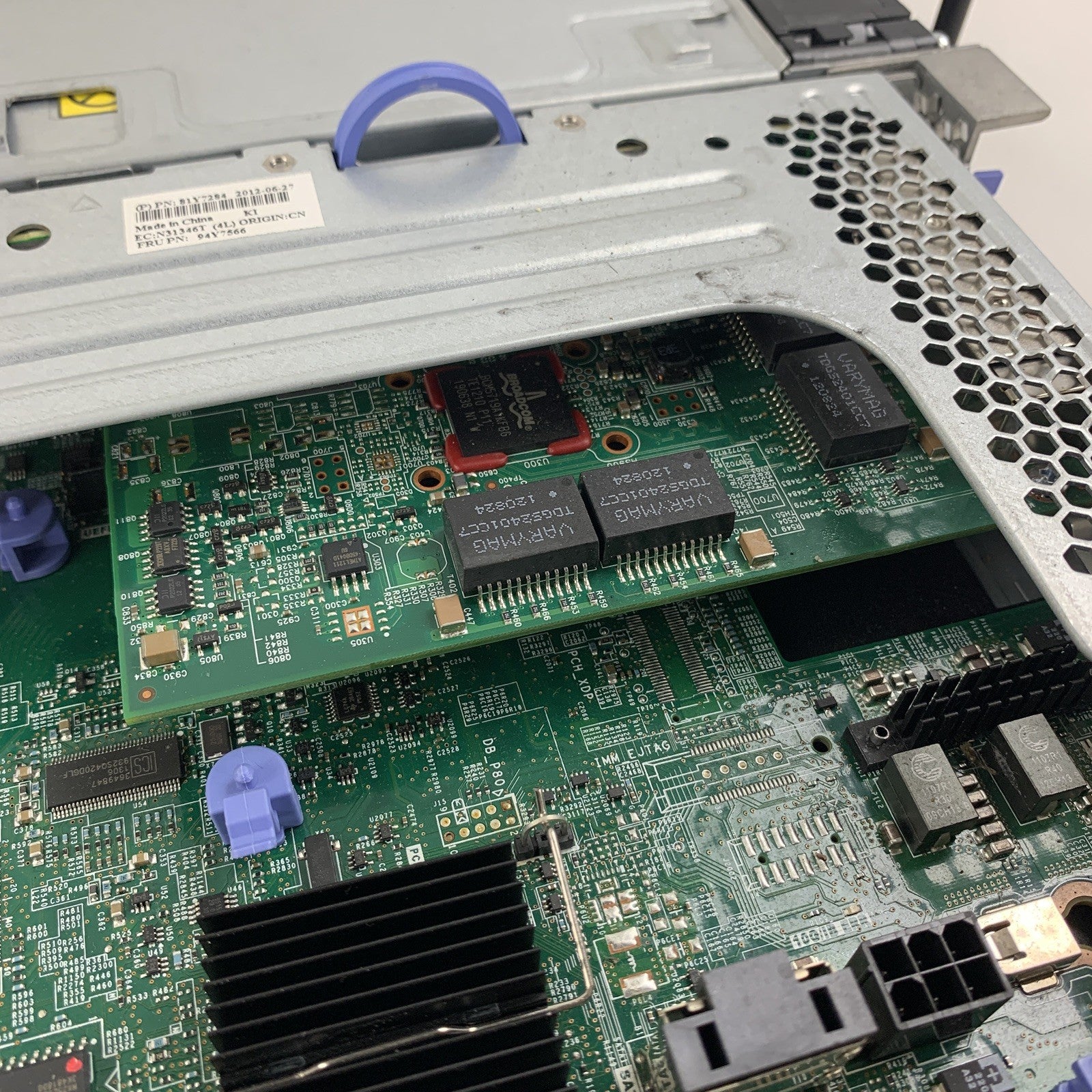 IBM System X3550 M4 Server 1x Xeon E5-2620 2.6 GHz 32 GB Ram No OS No HDD